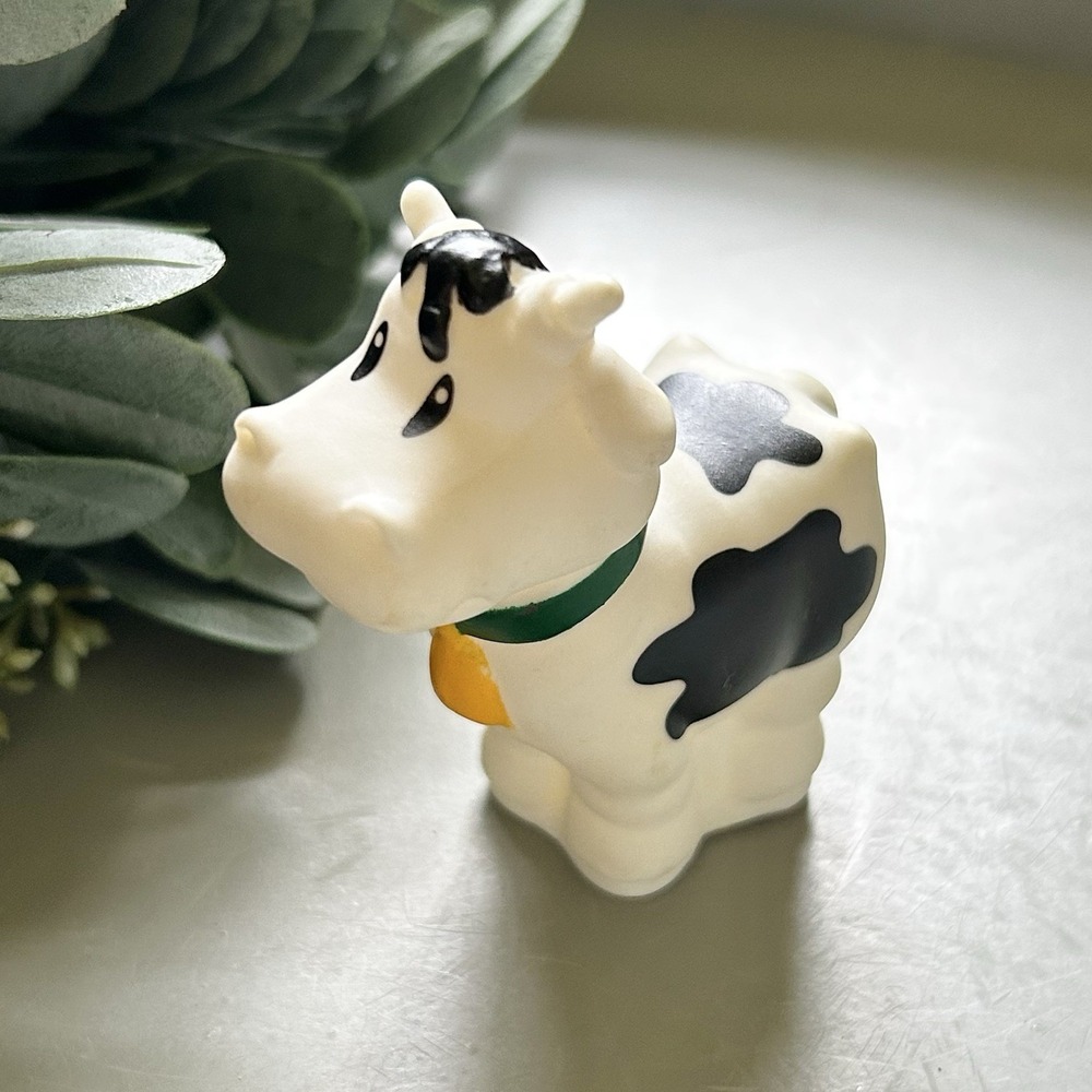 ERTL 2.5" White And Black Spotted‎ Cow Toy Figure